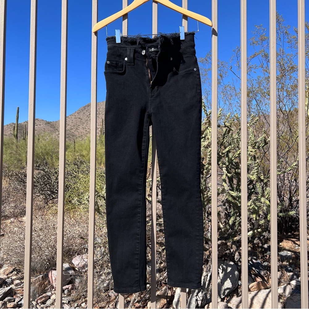⬇️💲7 For All Mankind Women’s Jeans Top Of Waist Fringe Size 24 Color Black